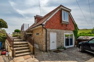 Photo 17- click for photo gallery